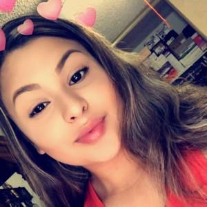 Meet your Posher, Kenia